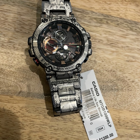 Gshock snake skin watch - Picture 4 of 11